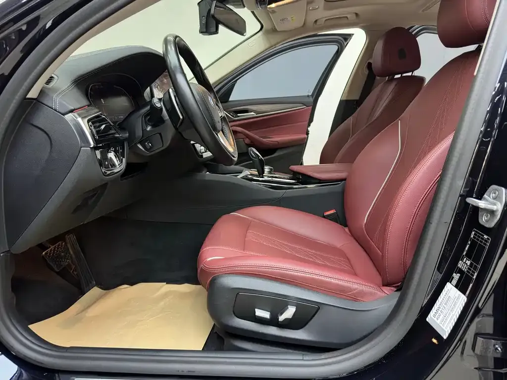 BMW 5 Series — фото 10