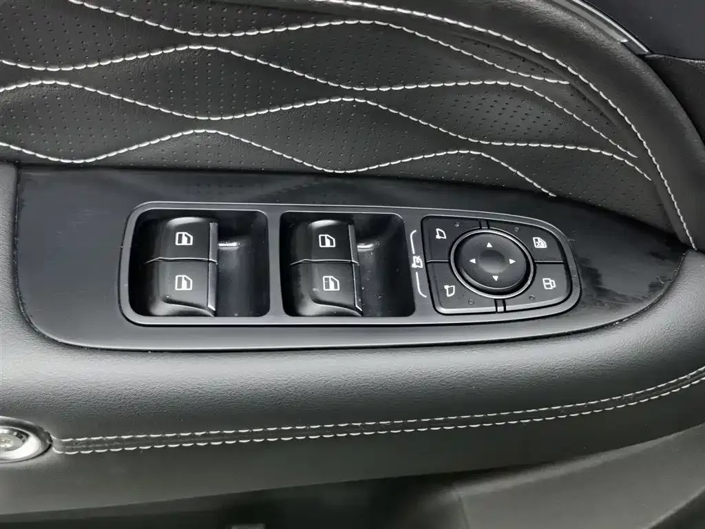 Tank 300 — фото 10