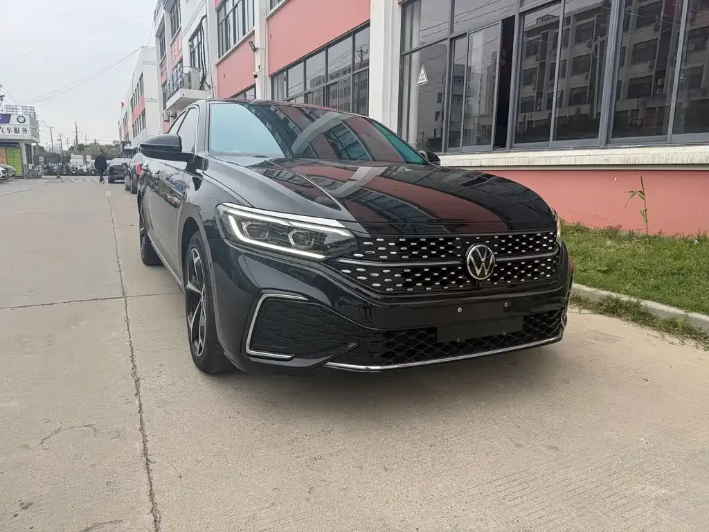 Volkswagen Passat 2023 из CN, фото 9