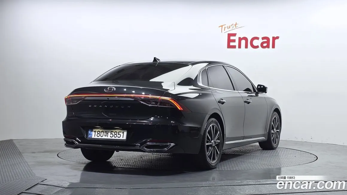 Hyundai Grandeur 2022 из KR, фото 7