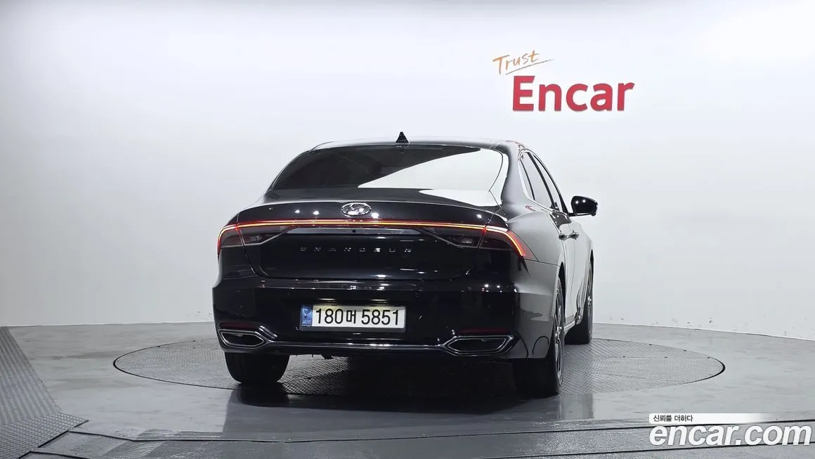 Hyundai Grandeur 2022 из KR, фото 4