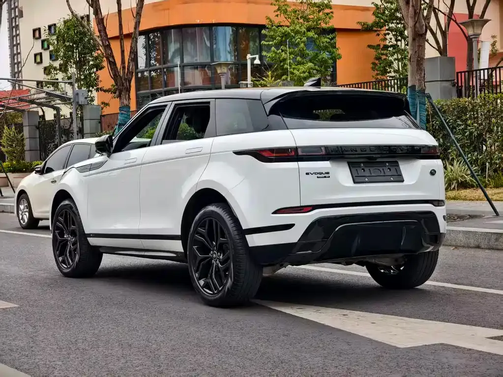 Land Rover Evoque — фото 9