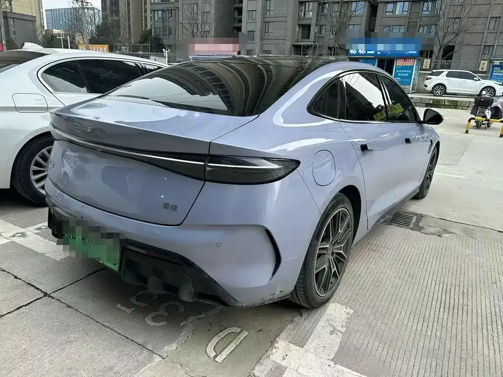 BYD Seal — фото 2