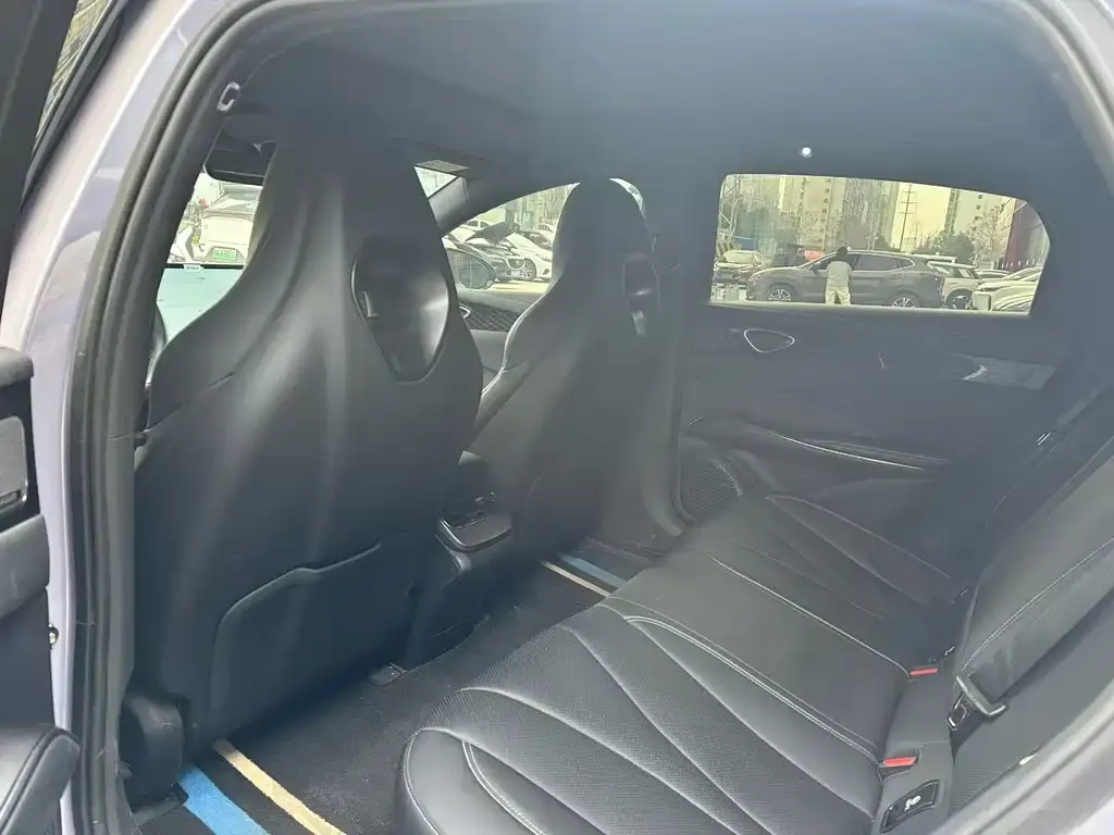 BYD Seal — фото 3
