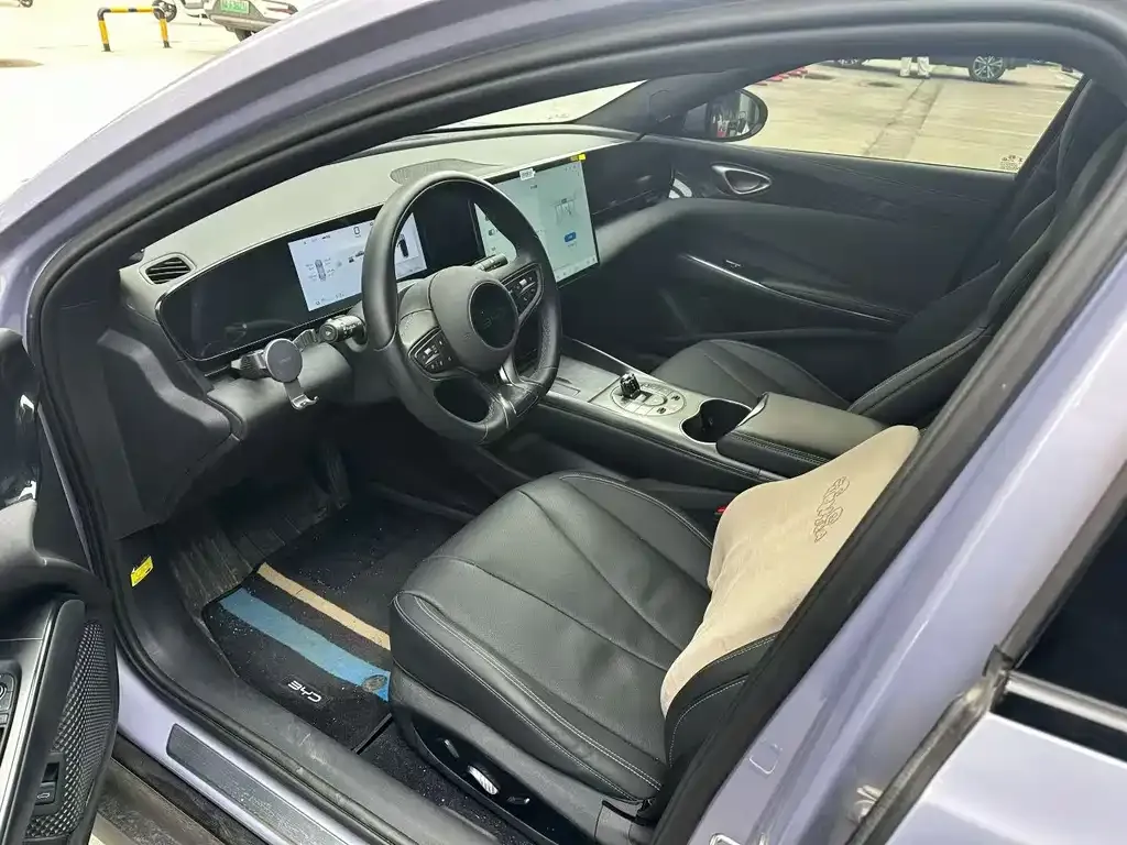 BYD Seal — фото 4