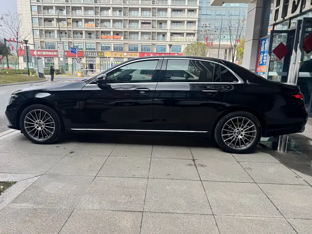 Mercedes-Benz E-Class 2024 из CN, фото 4
