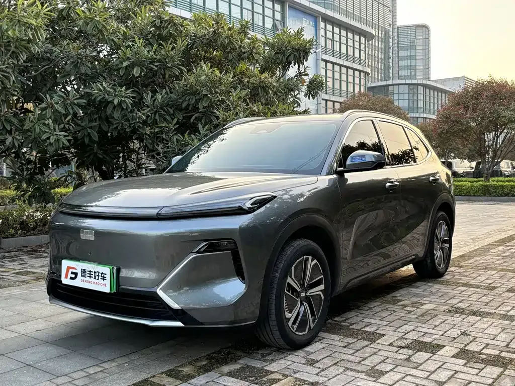 Geely Galaxy Xingjian 7 — фото 1
