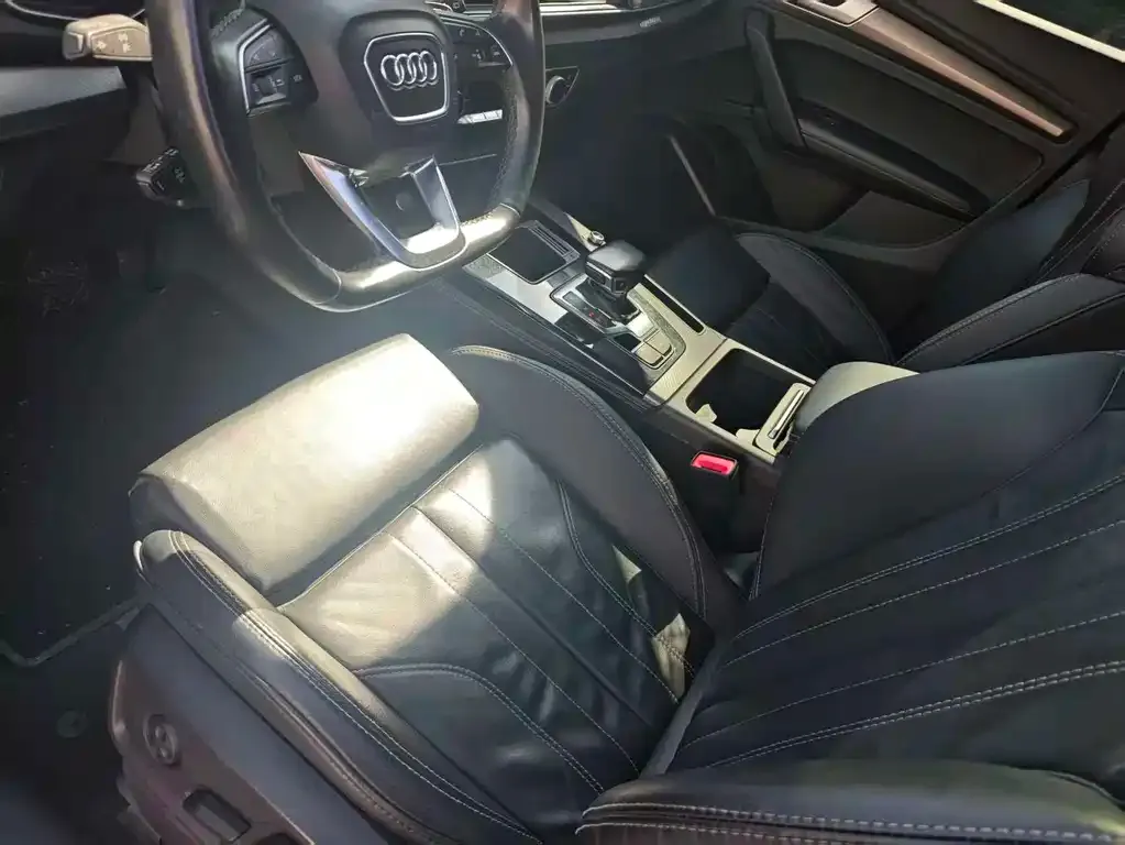 Audi Q5L 2023 из CN, фото 8