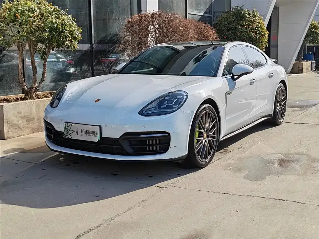 Porsche Panamera Hybrid