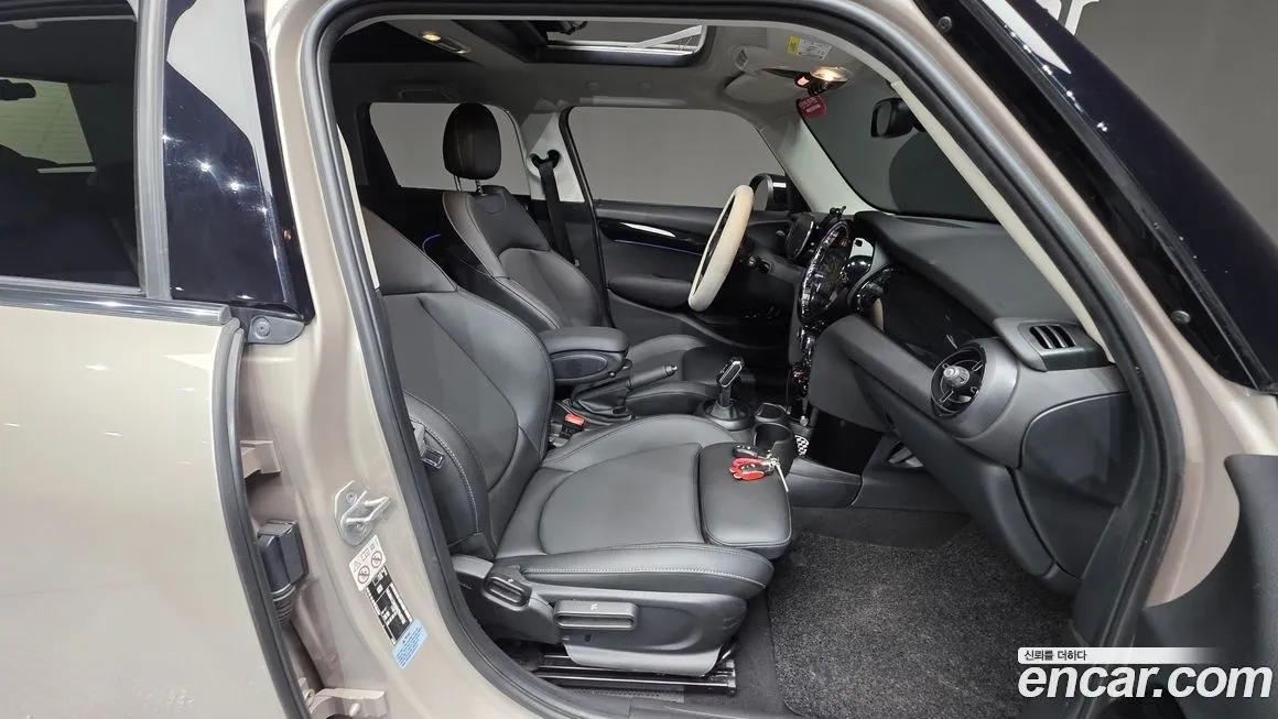 Mini Cooper 2022 из KR, фото 7