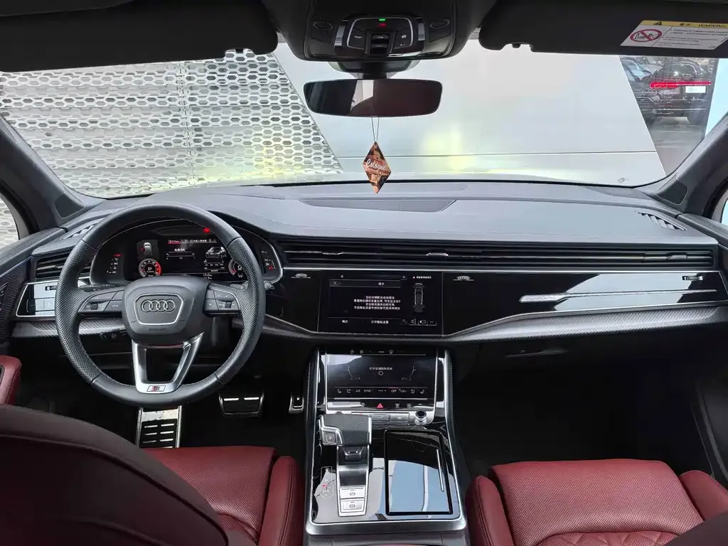 Audi SQ7 2024 из CN, фото 7