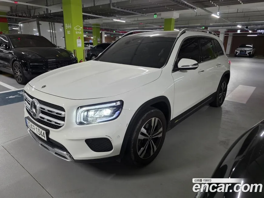 Mercedes-Benz GLB-Class — фото 2