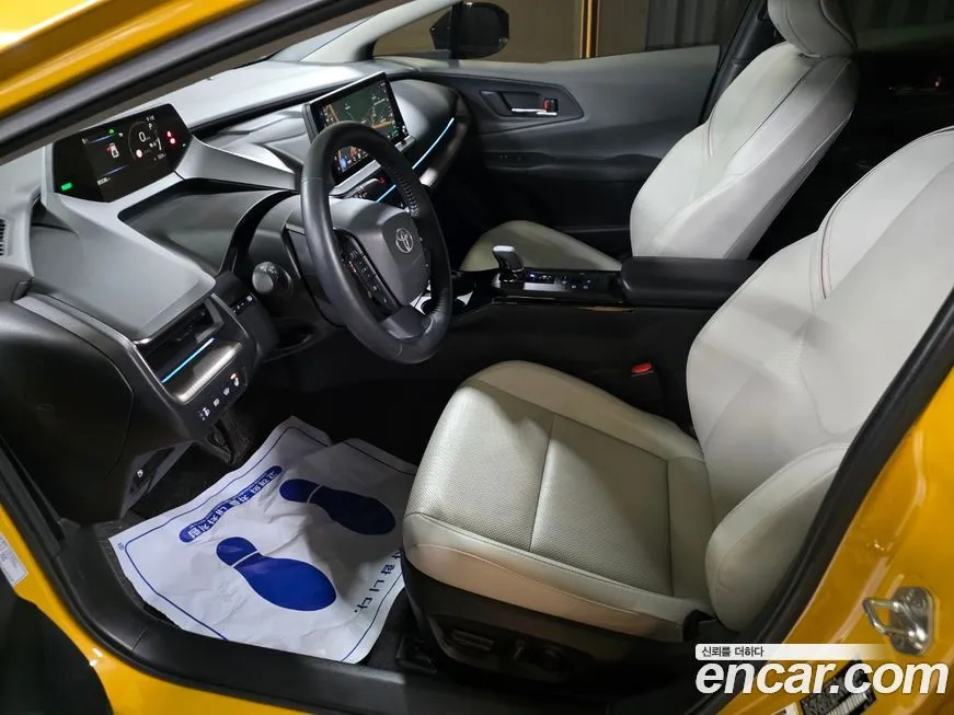 Toyota Prius 2024 из KR, фото 4