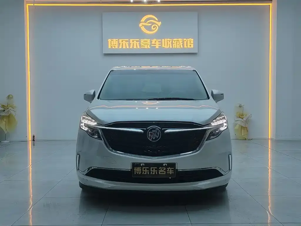 Buick GL8 2022 из CN, фото 2