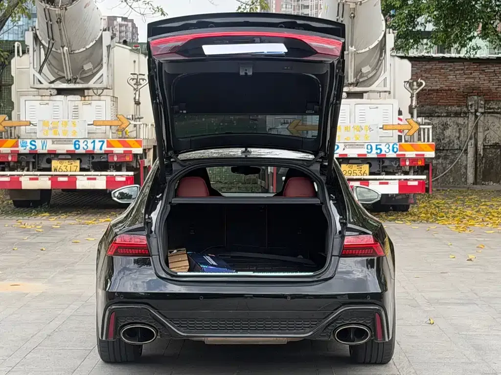 Audi S7 2022 из CN, фото 6