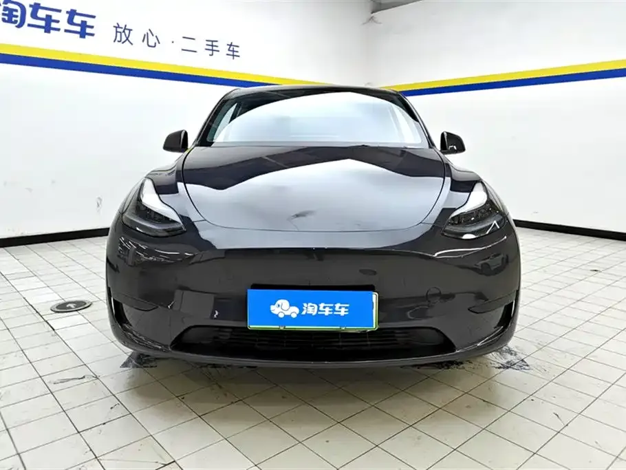 Tesla Model Y — фото 8