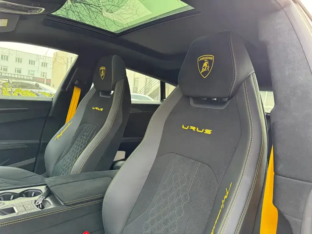 Lamborghini Urus 2023 из CN, фото 4