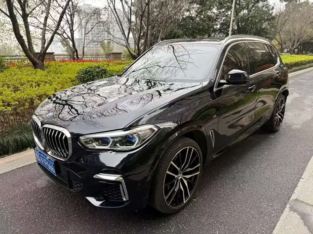BMW X5 — фото 1