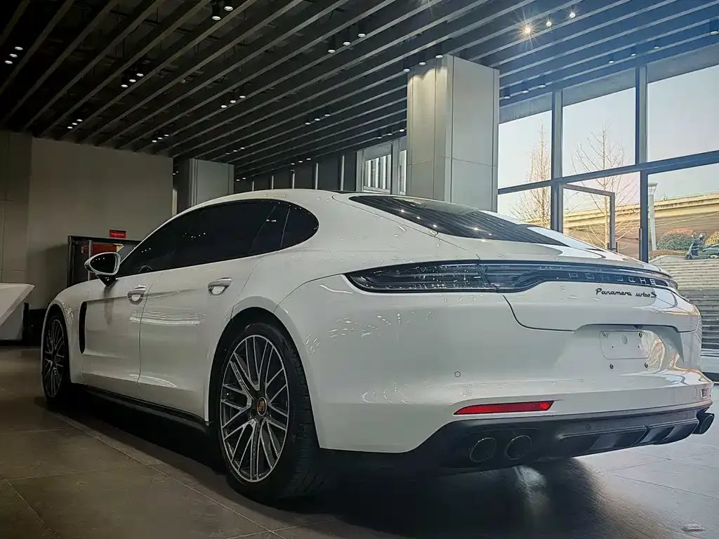 Porsche Panamera 2023 из CN, фото 10