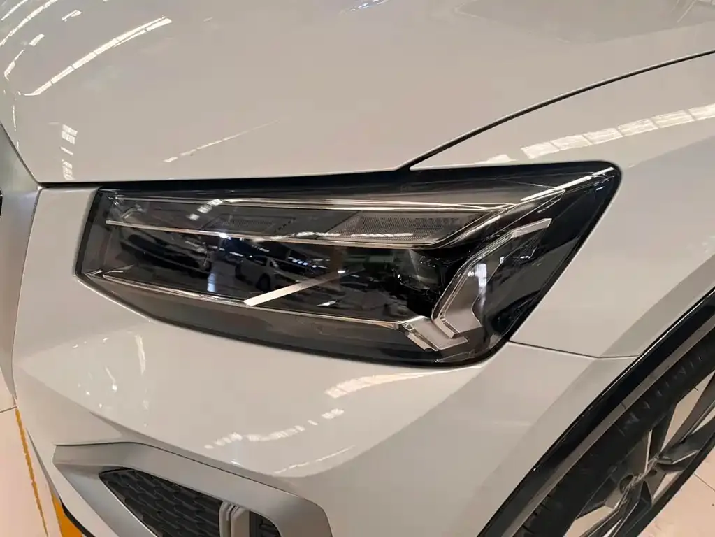 Audi Q2L 2021 из CN, фото 8