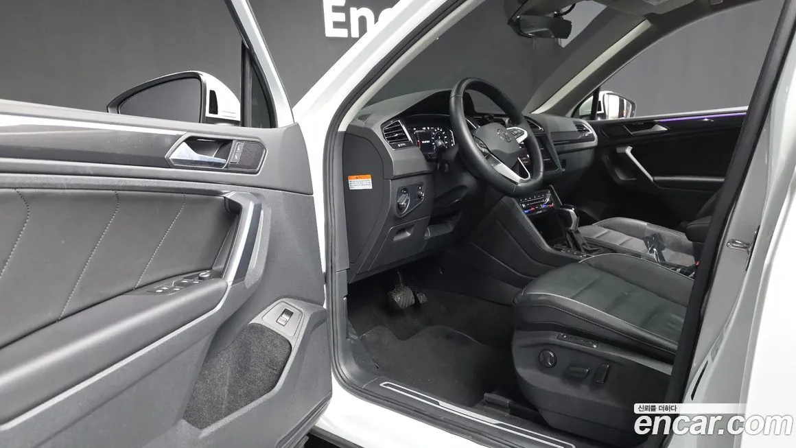 Volkswagen Tiguan — фото 7