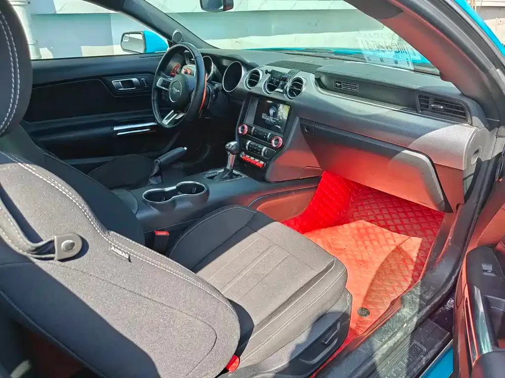 Ford Mustang 2022 из CN, фото 2