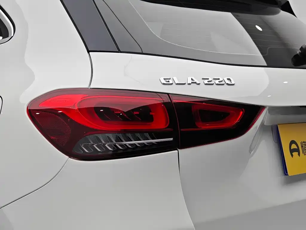 Mercedes-Benz GLA — фото 4