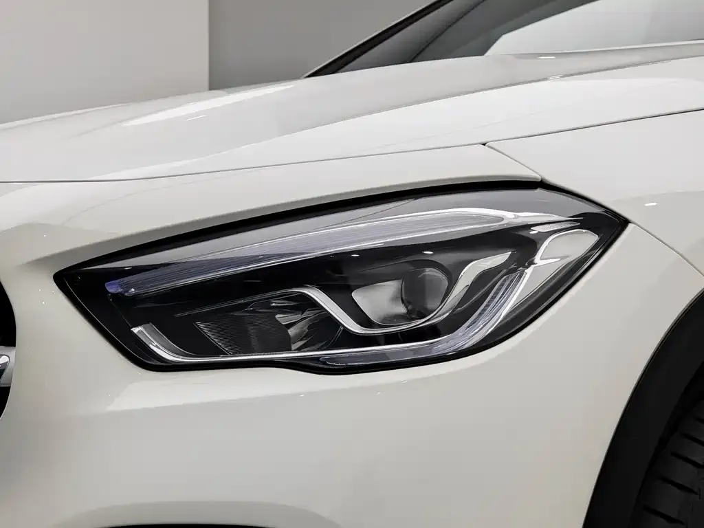 Mercedes-Benz GLA — фото 3
