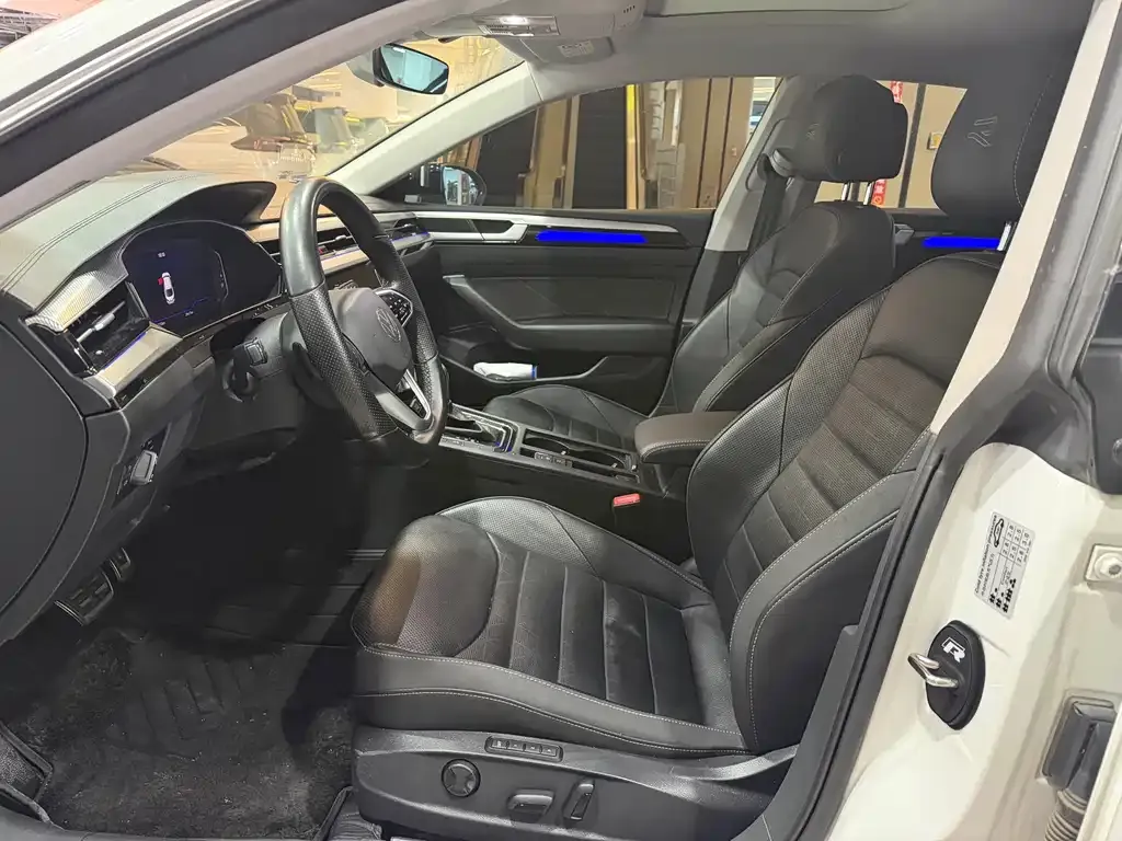 Volkswagen CC 2023 из CN, фото 6