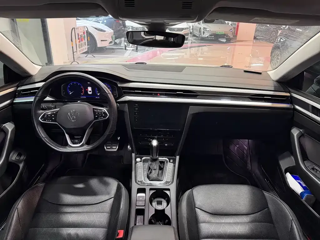 Volkswagen CC 2023 из CN, фото 4