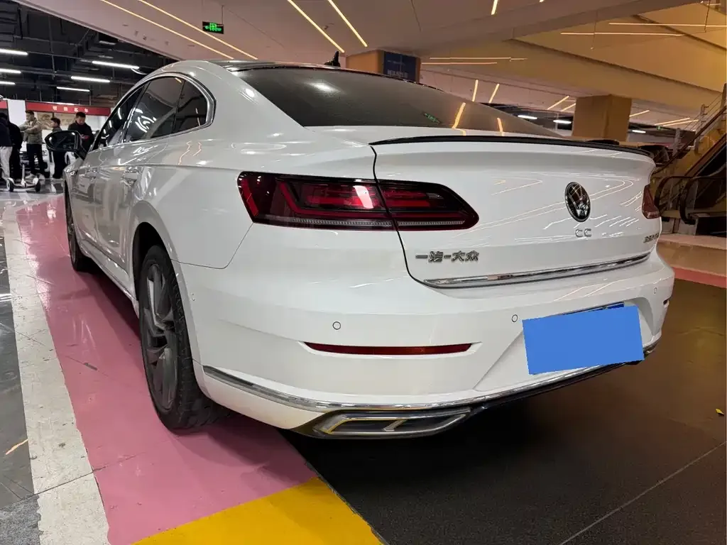 Volkswagen CC 2023 из CN, фото 8