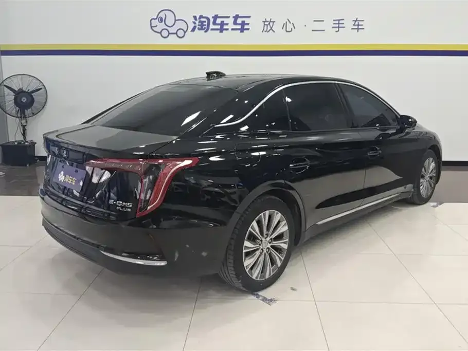 Hongqi E-QM5 — фото 4