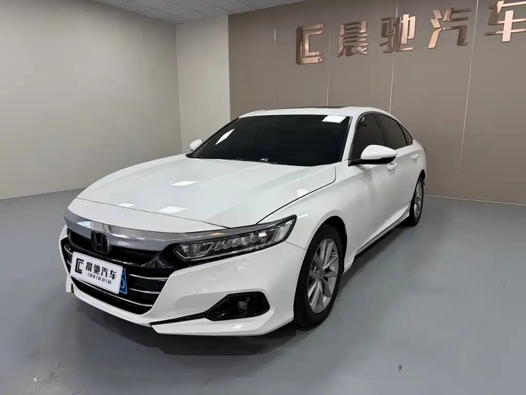 Honda Accord — фото 1