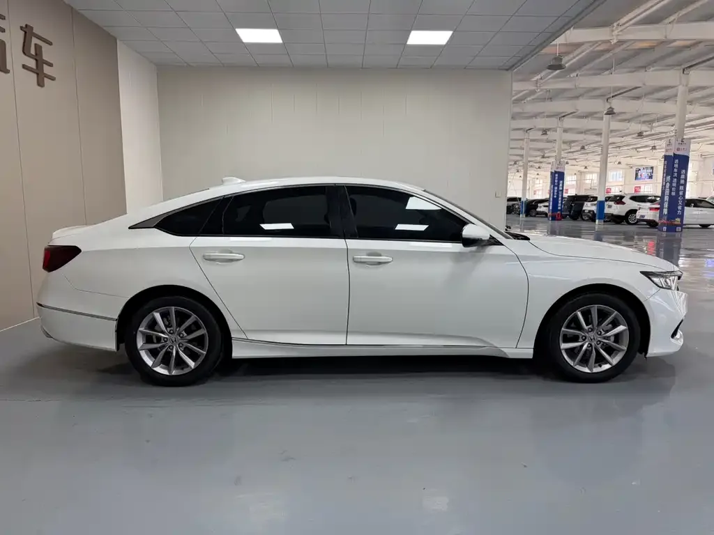 Honda Accord — фото 2