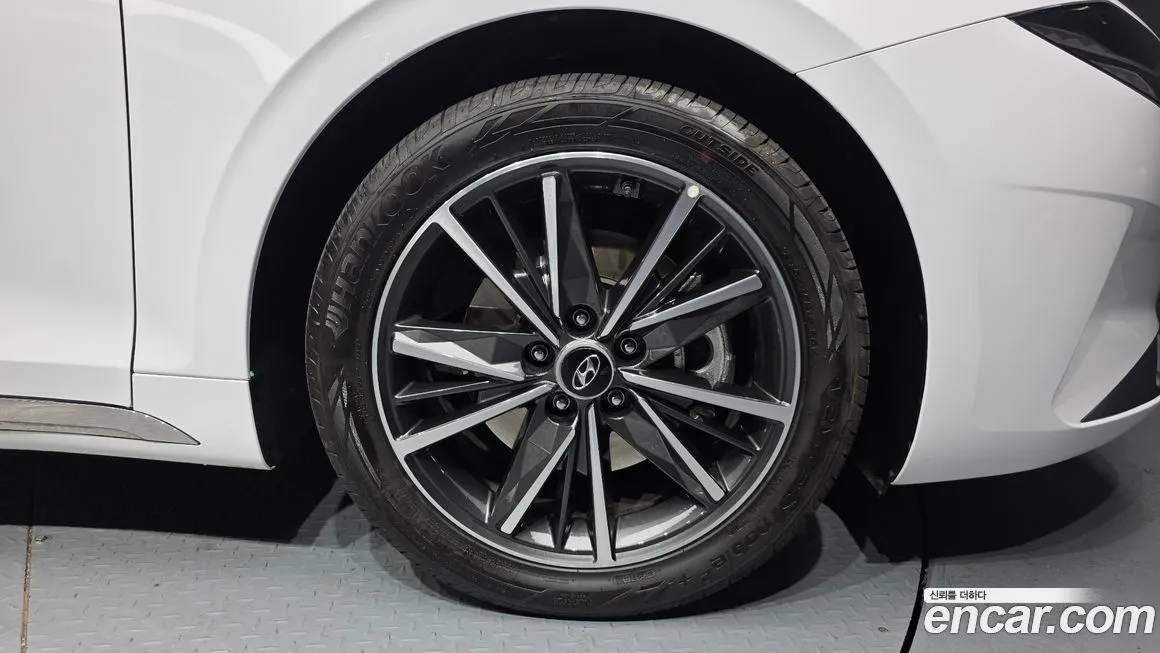 Hyundai Grandeur 2023 из KR, фото 9