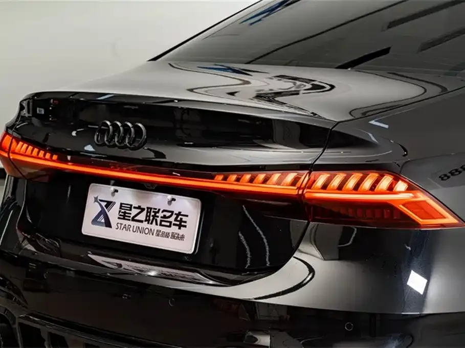 Audi A7L 2024 из CN, фото 6