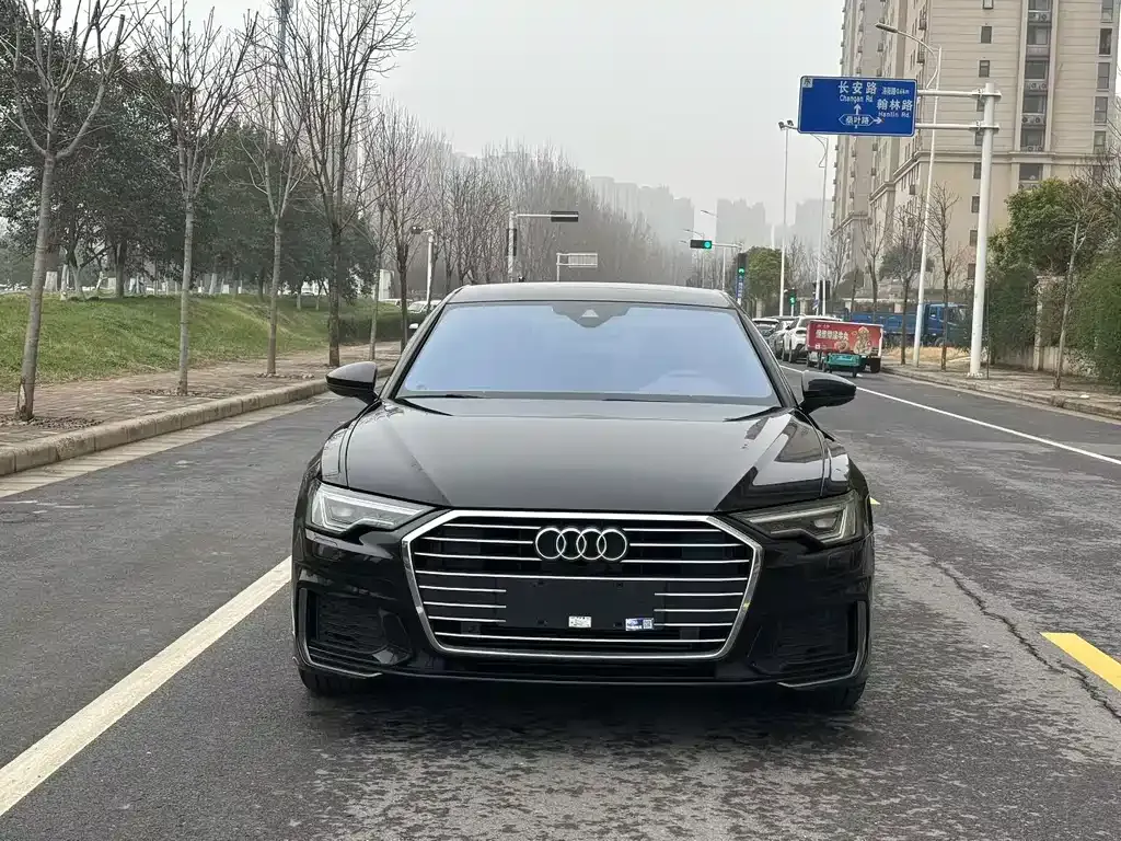 Audi A6L 2021 из CN, фото 4