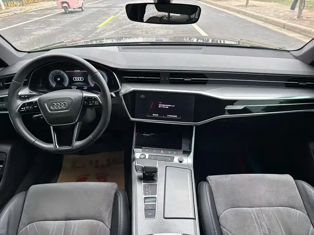 Audi A6L 2021 из CN, фото 2
