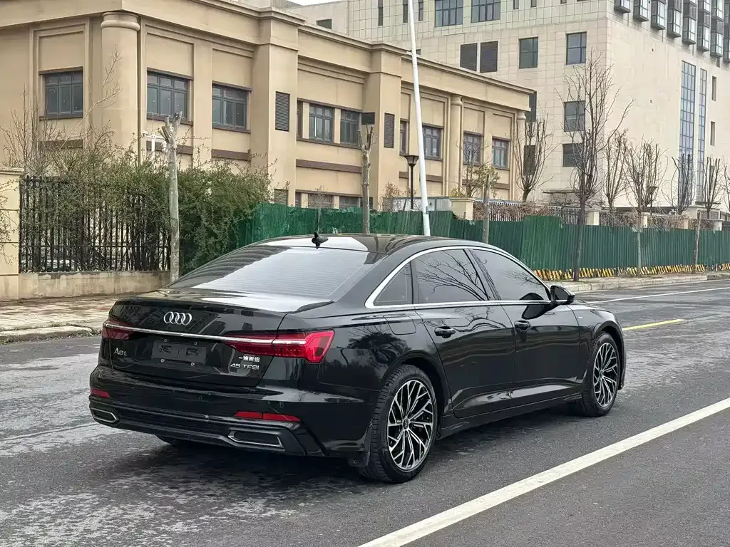 Audi A6L 2021 из CN, фото 5