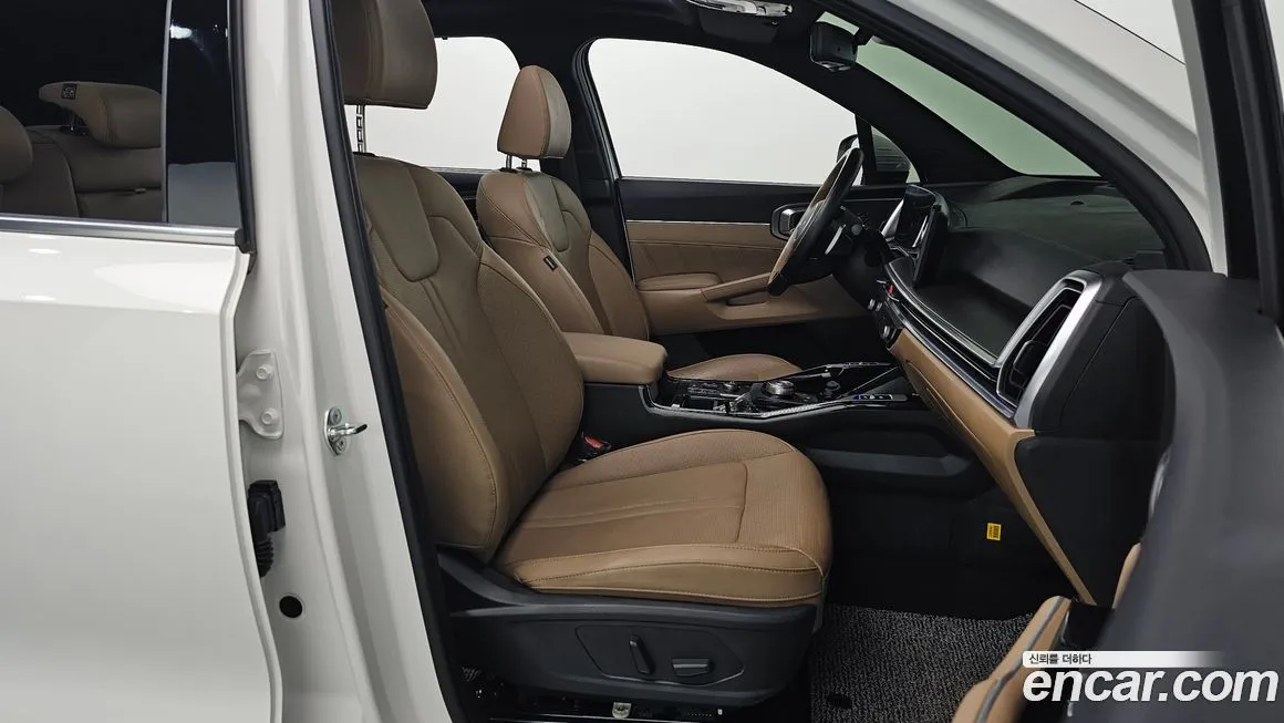 Kia Sorento — фото 5