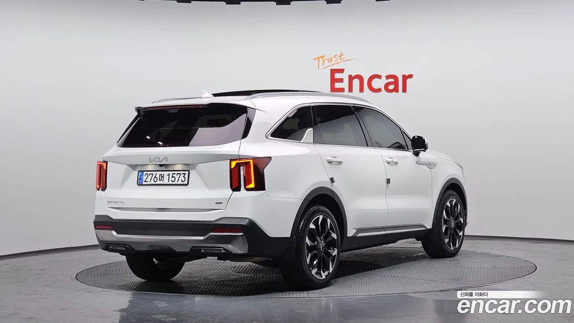 Kia Sorento — фото 6