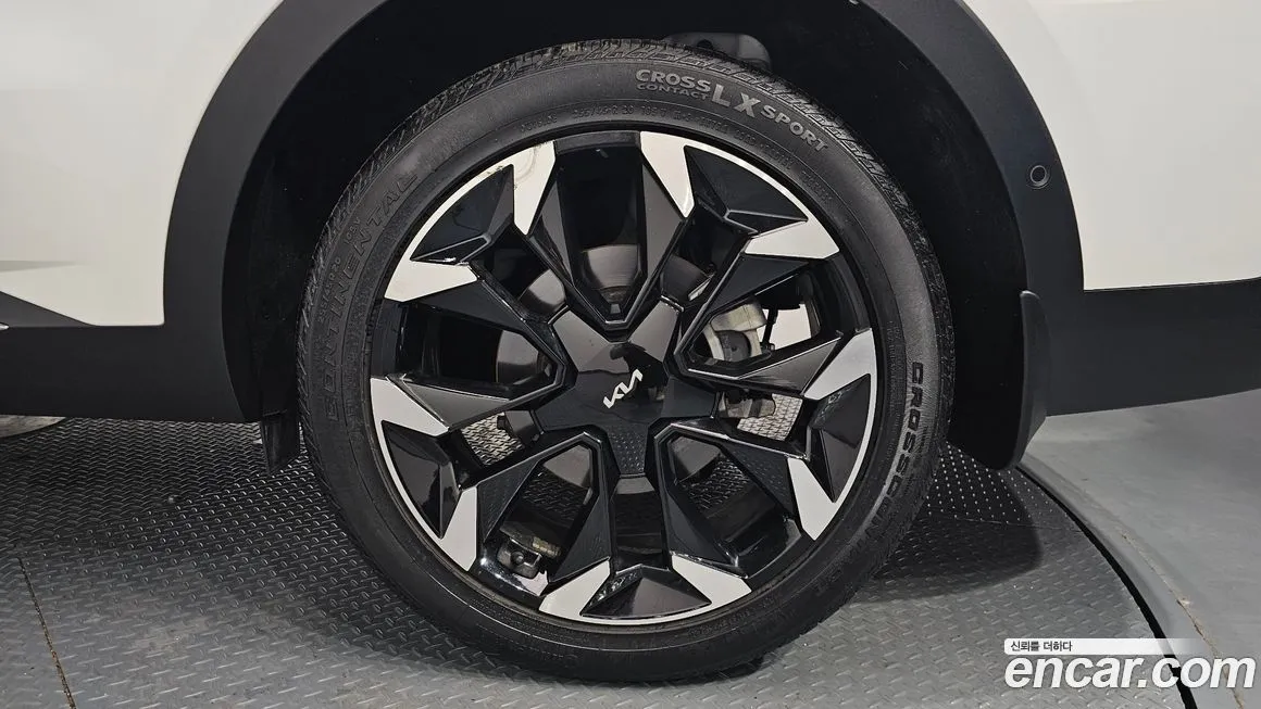 Kia Sorento — фото 8