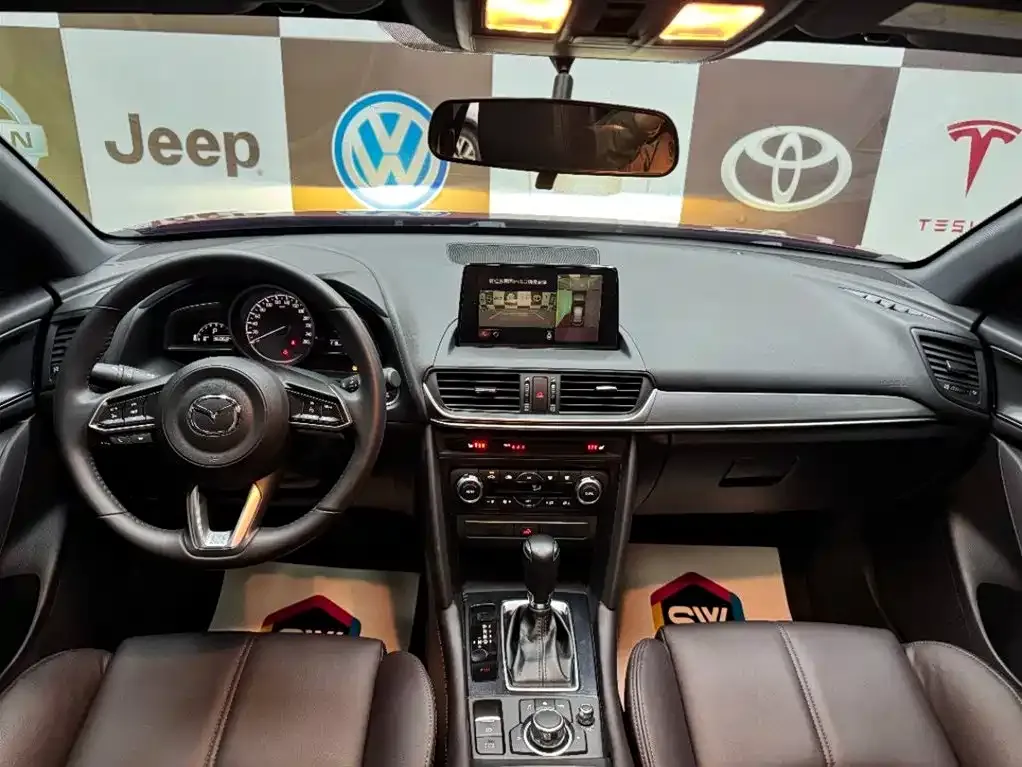 Mazda CX-4 2023 из CN, фото 2