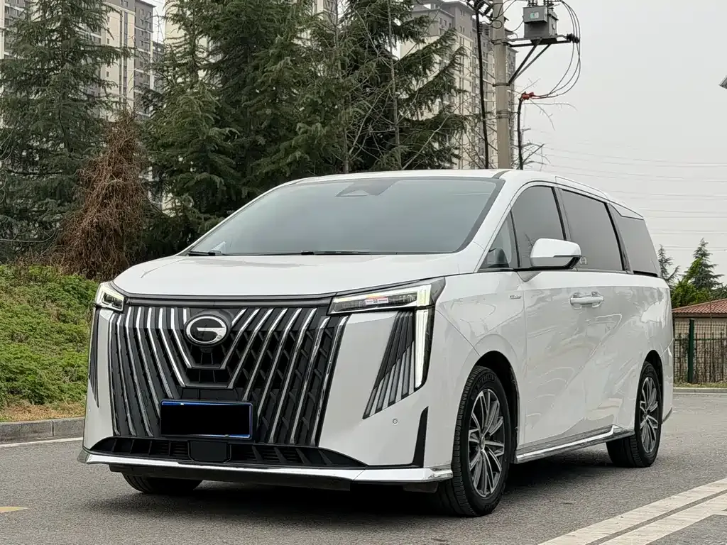 GAC Motor Trumpchi M8 — фото 1