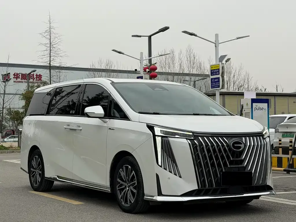 GAC Motor Trumpchi M8 — фото 9