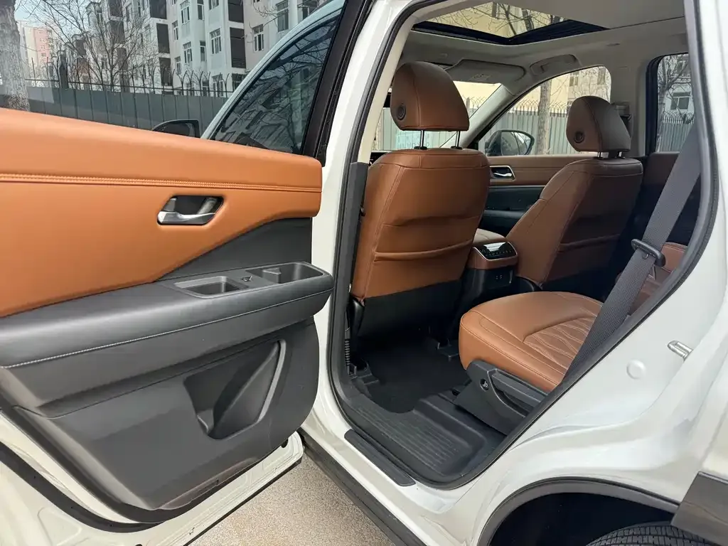 Nissan Teramont 2024 из CN, фото 4