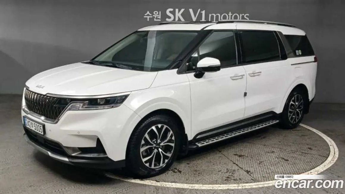 Kia Carnival 2023 из KR, фото 1