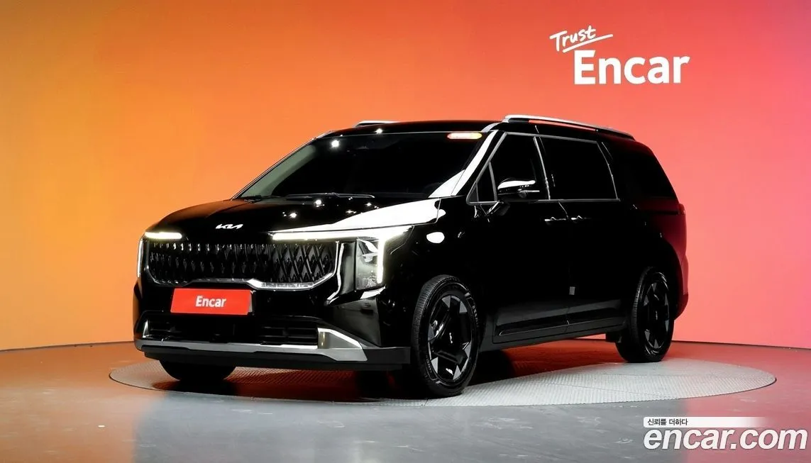 Kia Carnival — фото 1