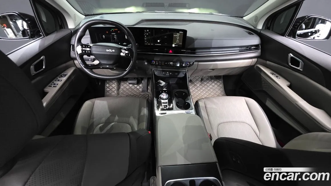 Kia Carnival — фото 9