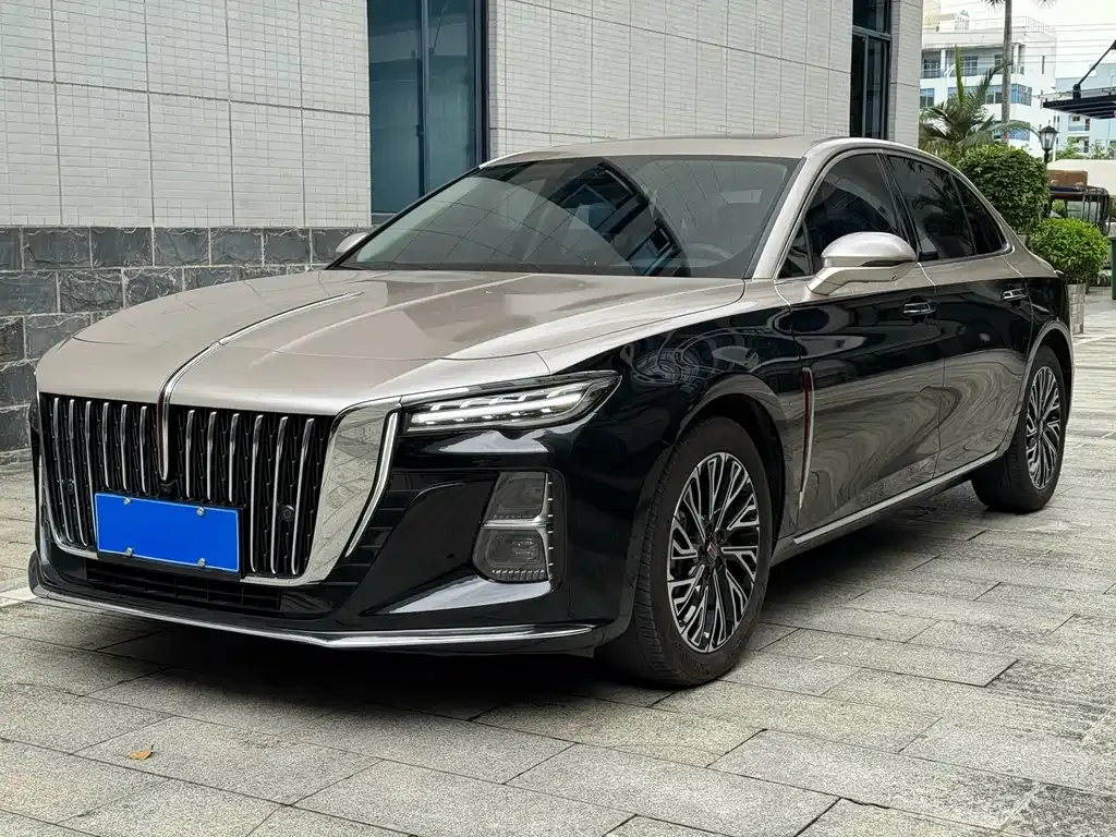 Hongqi H5 — фото 1